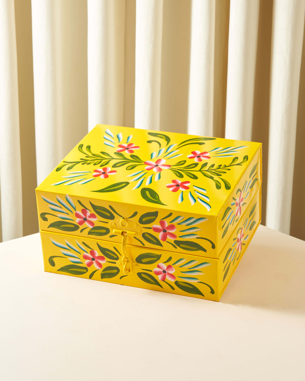 Sheikha Hand-Painted Metal Estekana Box Set